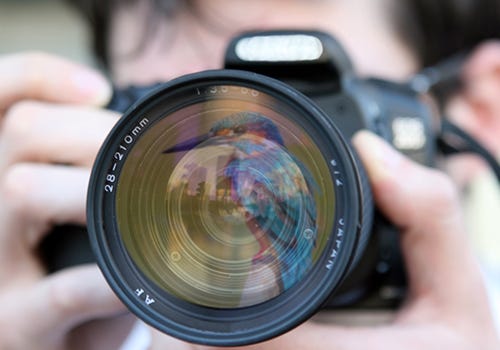 A photo of the camera lense A photo of the camera lense