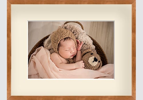 Newborn photos capture the first precious moments of a child's life Newborn photos capture the first precious moments of a child's life