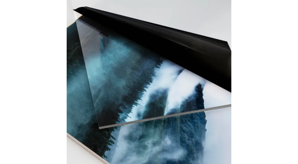Glass vs. Acrylic: The Winner is Clear 