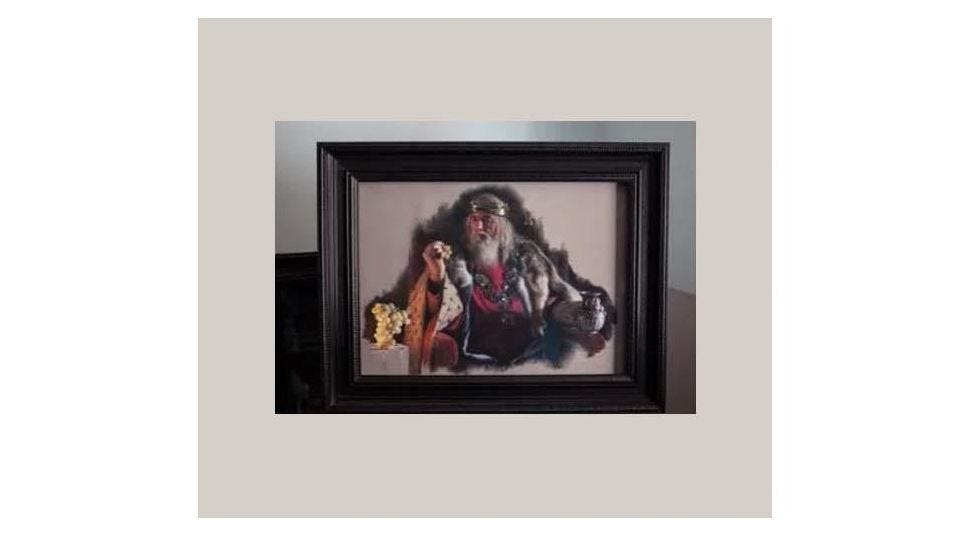 It’s true, pastels should have this acrylic in front of them.