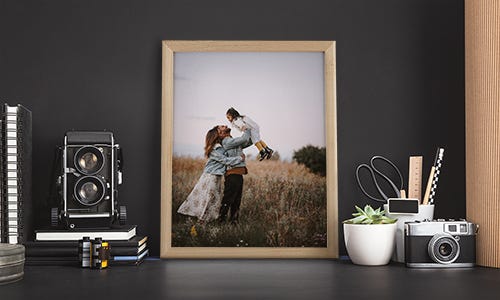 Tabletop frames make great gifts for candid photographs Tabletop frames make great gifts for candid photographs